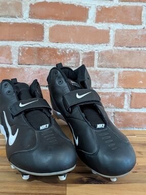Nike Open Field Cleats Black/White Shoes Men's Sz 16